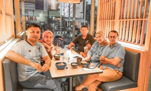 Tempat Buka Puasa Di Kediri. 10 Gambar Tempat Rumah Makan di Kediri 2022 Restoran Hits