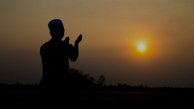 Niat Puasa Sunnah Senin Dan Kamis. Niat Puasa Senin Kamis Lengkap Doa Buka Puasa dan