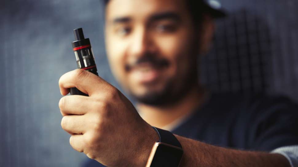 Apakah Vape Dapat Membatalkan Puasa. Hisap Vaping Saat Puasa, Sehat?