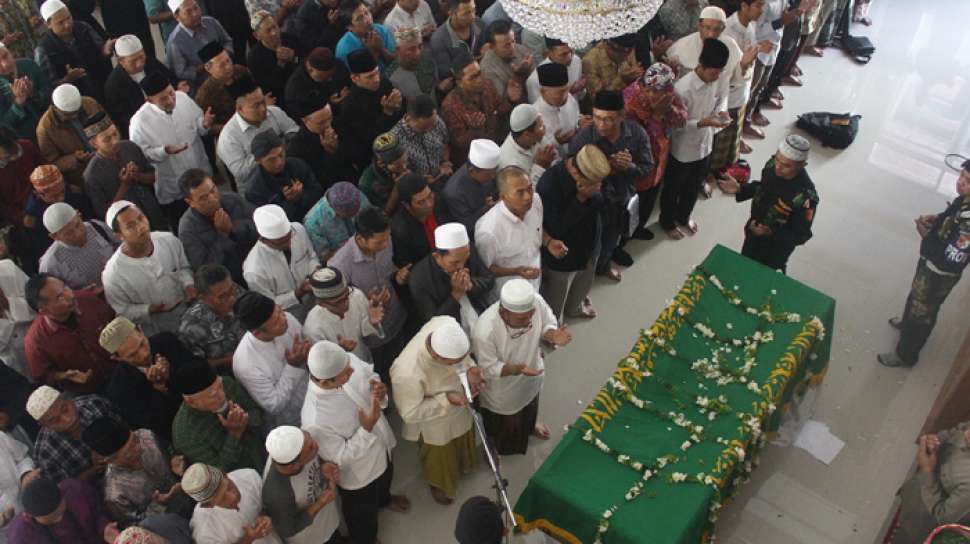 Urutan Sholat Jenazah Laki Laki. Tata Cara Sholat Jenazah yang Benar Menurut Islam