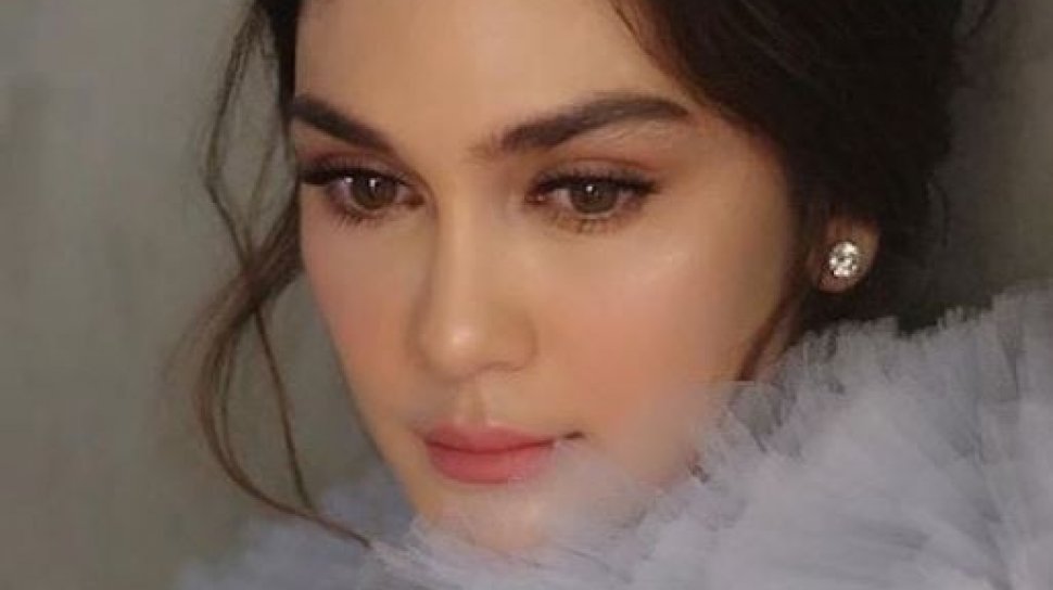 Tidak Makan Nasi Saat Buka Puasa. Luna Maya Hindari Makan Nasi Selama Bulan Puasa, Apakah ini