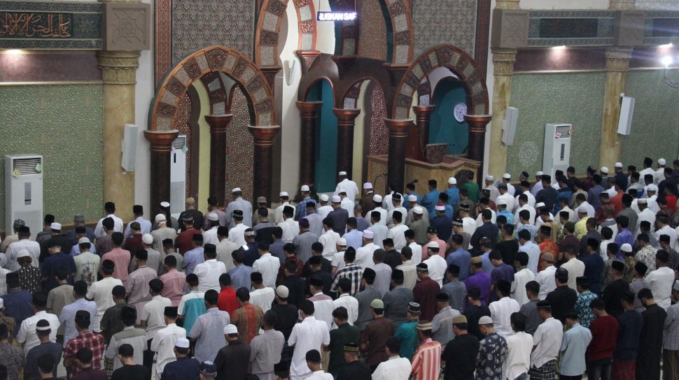 Shalat Tarawih Mulai Kapan. Kapan Tarawih Pertama 2021? Simak Penjelasan dan Pedomannya