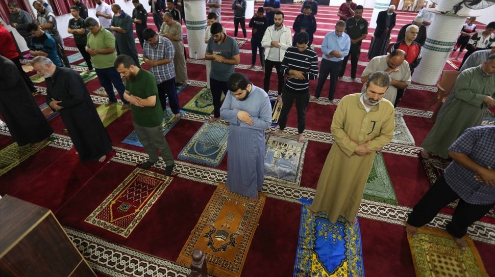 Doa Setelah Ruku Saat Sholat Subuh. Amalan Doa Qunut Sholat Subuh Beserta Bacaan Latinnya