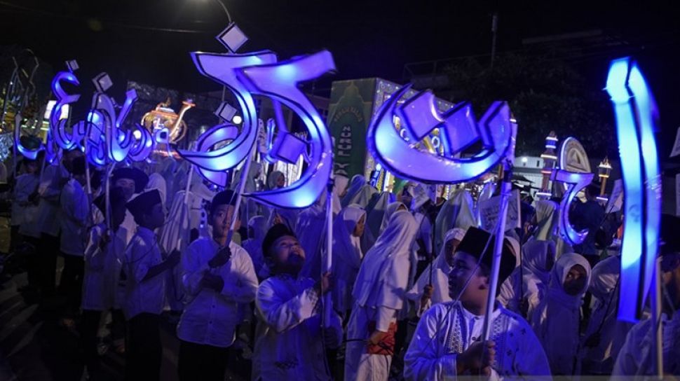 Takbir Idul Fitri Yang Benar. Bacaan Takbiran Idul Fitri 1442 H untuk Versi Pendek dan Panjang