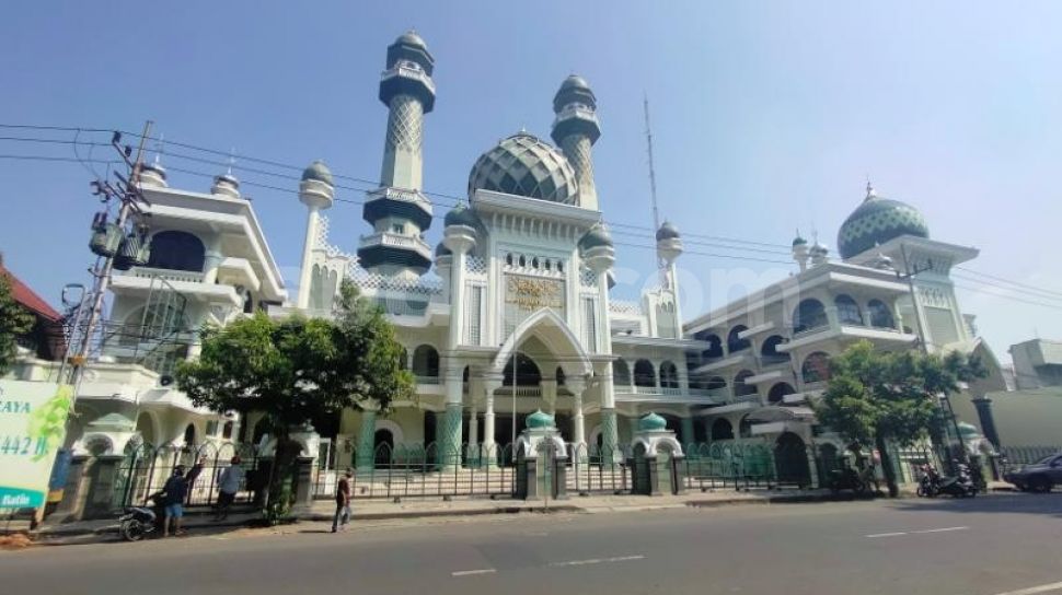 Sholat Ied Jam Berapa Di Malang 2021. Masjid Agung Jami Kota Malang Batasi Jemaah Salat Id 50 Persen