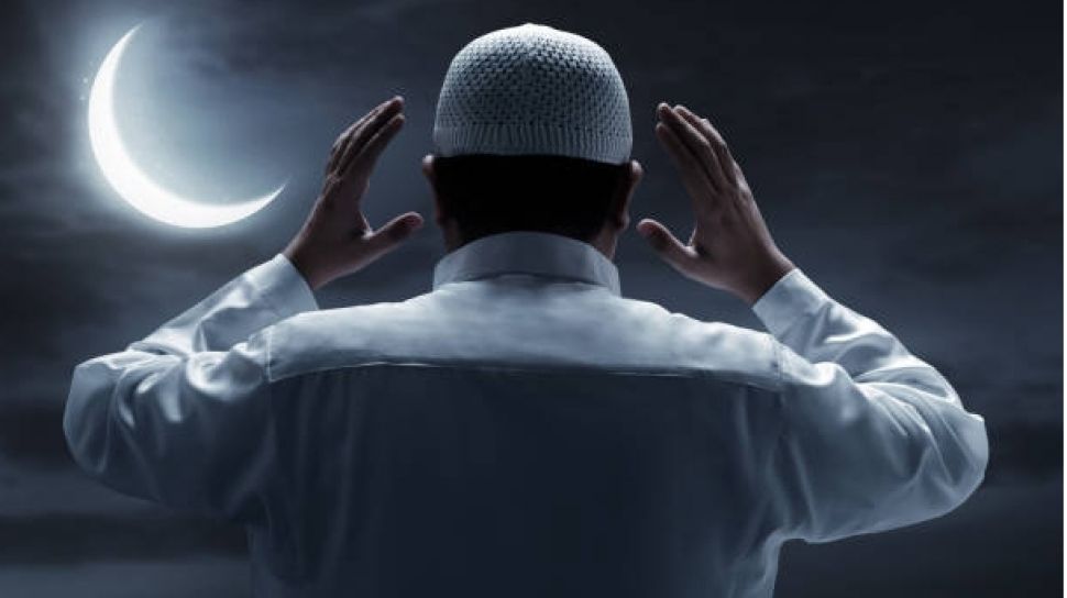 Apa Niat Sholat Tarawih. Bacaan Niat Sholat Tarawih dan Witir Sendiri, Berjamaah untuk