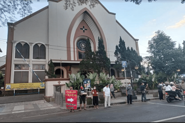 Waktu Buka Puasa Hari Ini Di Salatiga. Umat Nasrani di Salatiga Bagikan Takjil Buka Puasa