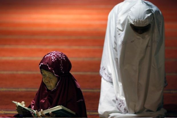 Bagaimana Pelaksanaan Salat Tarawih Pada Masa Khalifah Umar Bin Khattab. Perubahan Tarawih di Masa Khalifah Umar bin Khattab