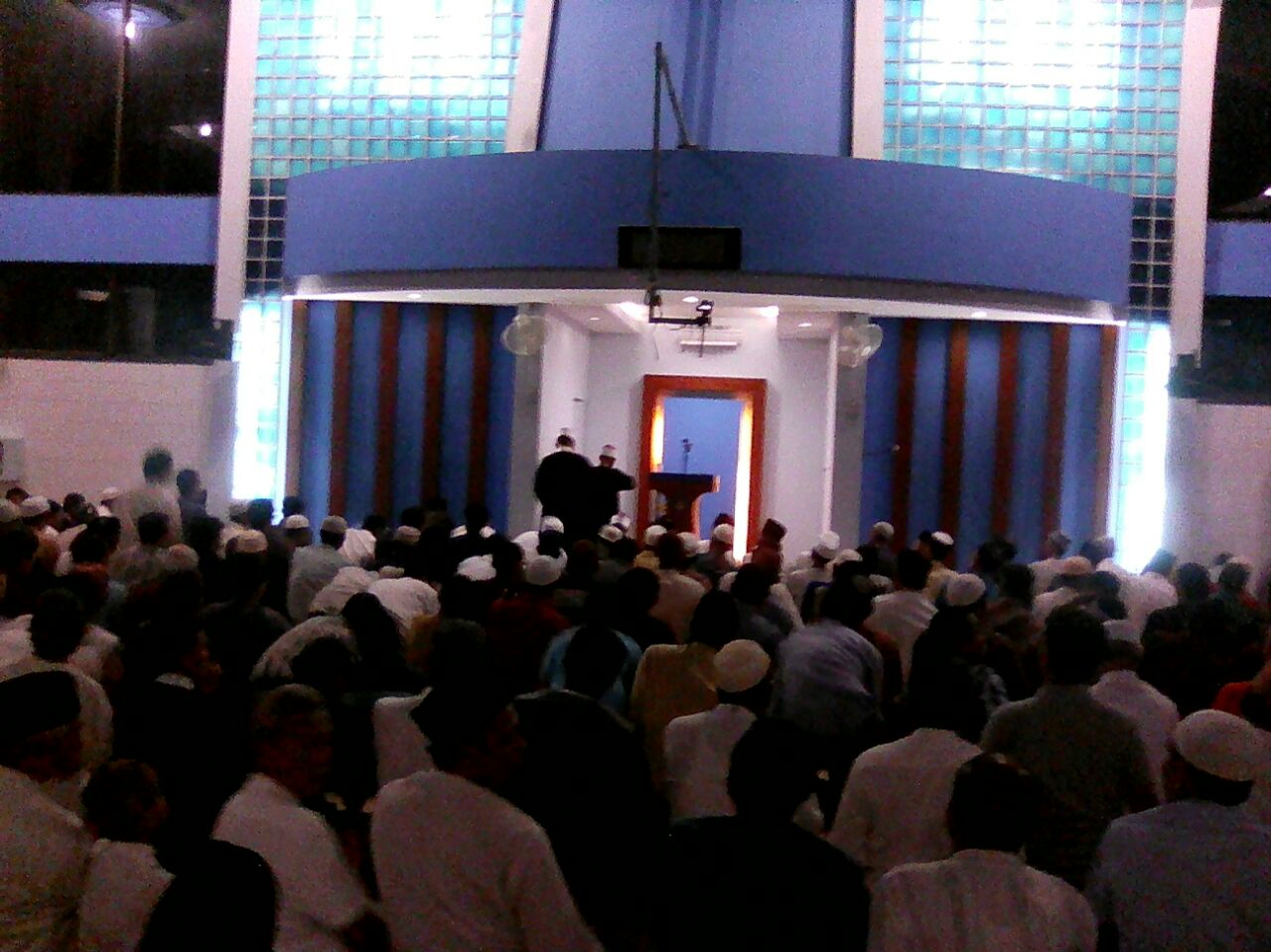 Bolehkah Shalat Tarawih Langsung 4 Rakaat. Dalil dan Keutamaan Shalat Tarawih Formasi 4-4-3