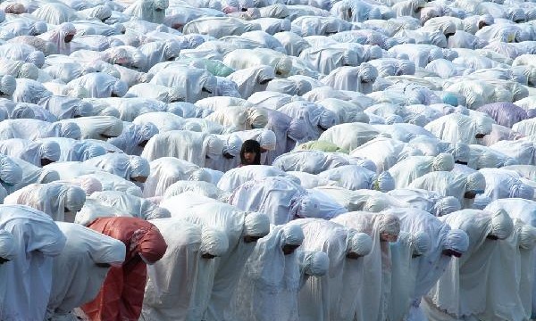 Orang Sakit Wajib Shalat Jumat. Shalat Jumat bagi Perempuan