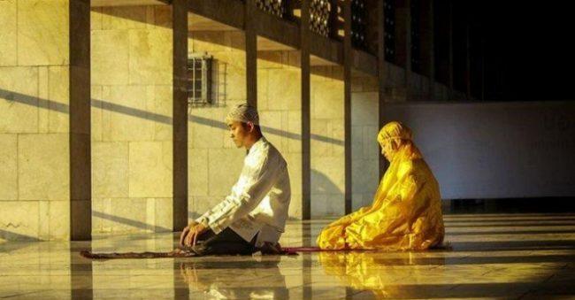 Manfaat Gerakan Sholat Beserta Gambarnya. 5 Manfaat gerakan shalat bagi kesehatan fisik dan mental, Parents