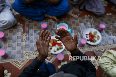 Bayar Puasa Ramadhan Atau Puasa Syawal Dulu. Bayar Utang Puasa Ramadhan atau Puasa Sunnah Syawal Dulu?