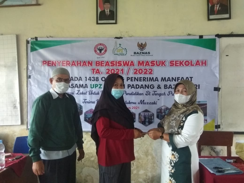 Harta Zakat Diberikan Untuk Honorarium Guru-guru Tpq Termasuk. Hingga Juli 2021, UPZ Semen Padang Salurkan Zakat Karyawan