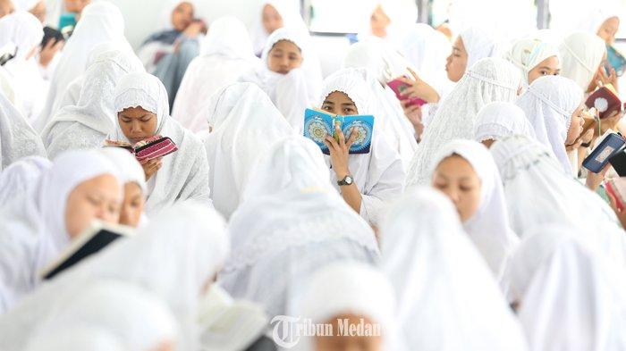 Surat Dibaca Setelah Sholat Ashar. Dibaca 14 Kali Usai Sholat Ashar Diberi Kekayaan Berlimpah, Inilah